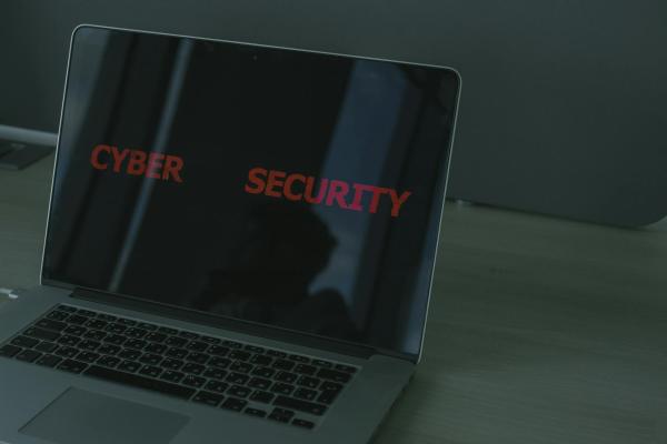 Security first: hogyan védjük a modern IT rendszereket?